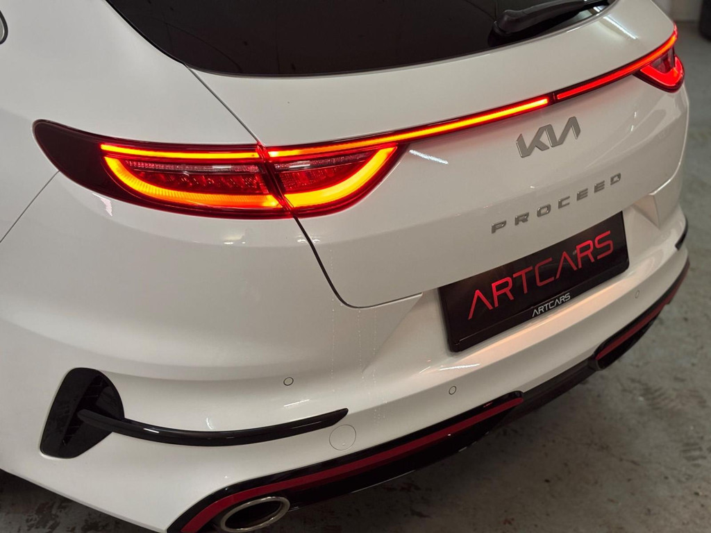 Kia ProCeed