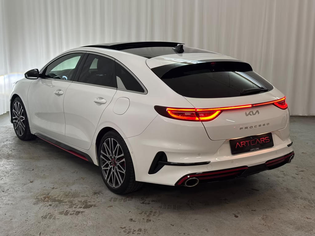 Kia ProCeed