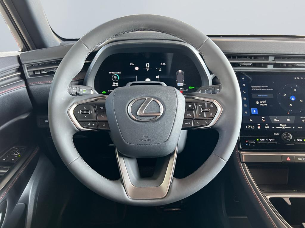 Lexus LBX