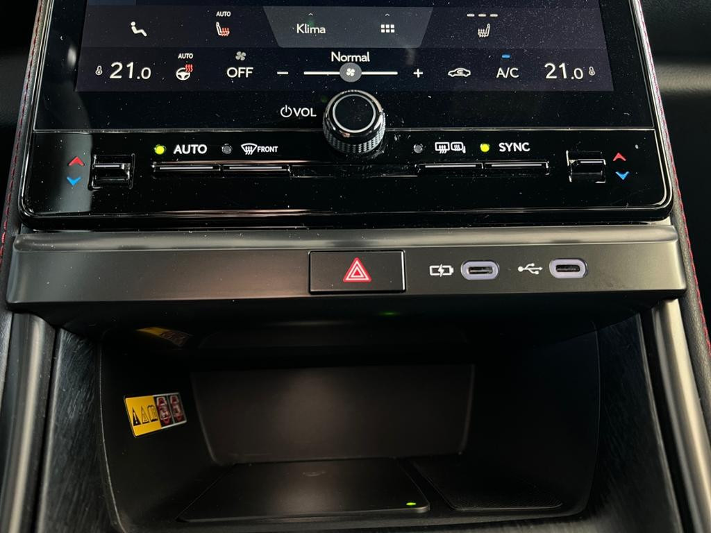 Lexus LBX