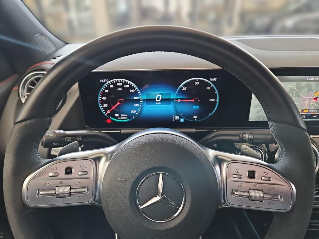 Mercedes-Benz EQA