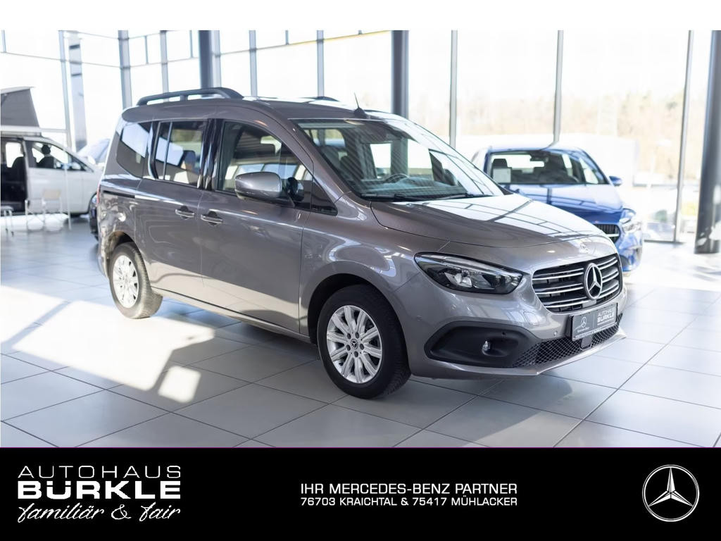 Mercedes-Benz T 180 2023 Benzine