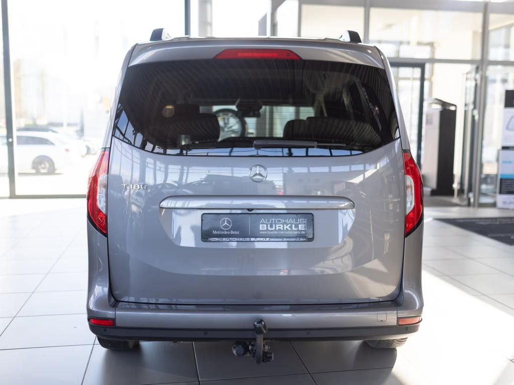 Mercedes-Benz T 180