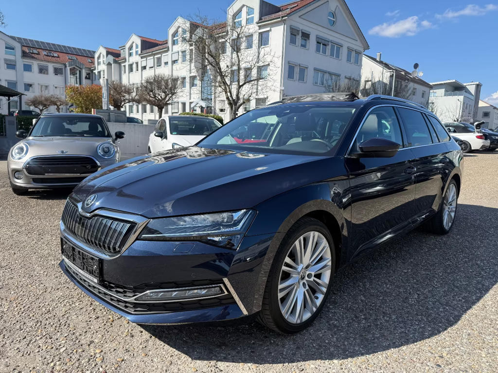 Skoda Superb 2022 Hybride Benzine