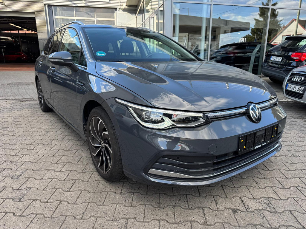 Volkswagen Golf 2022 Benzine