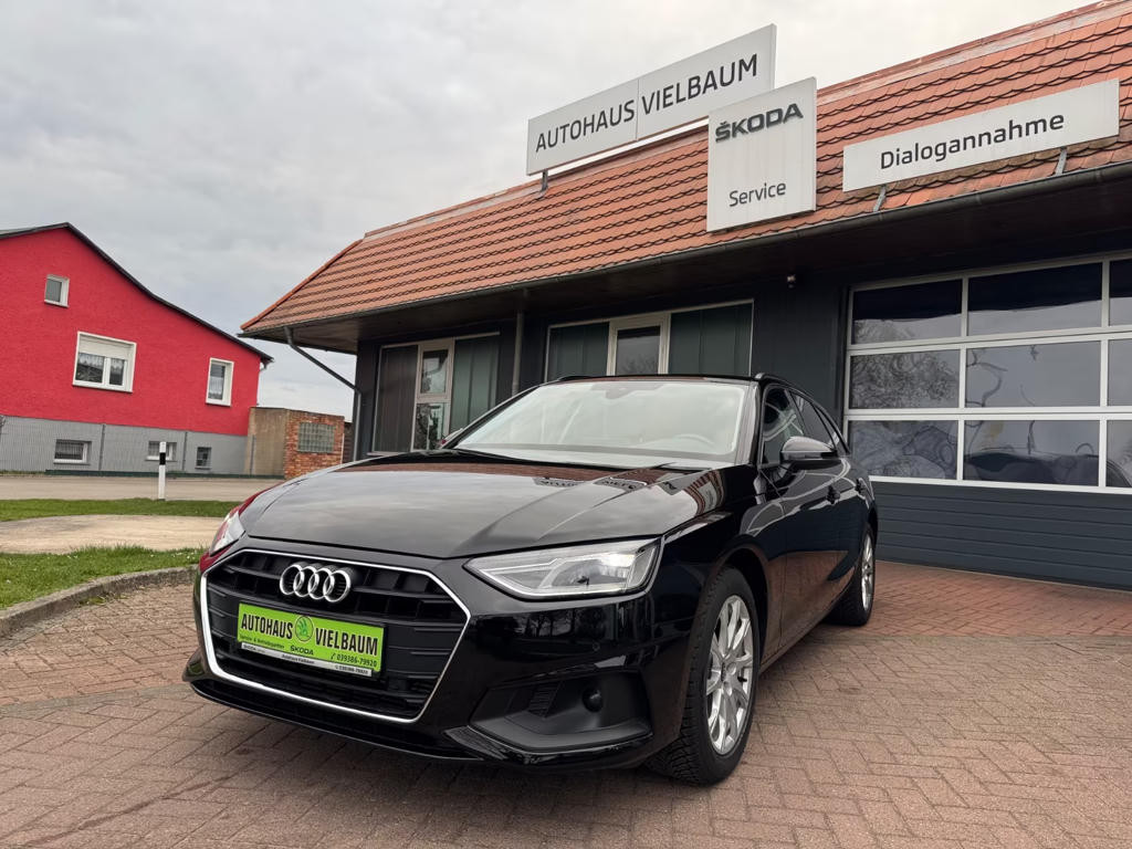 Audi A4 2022 Benzine