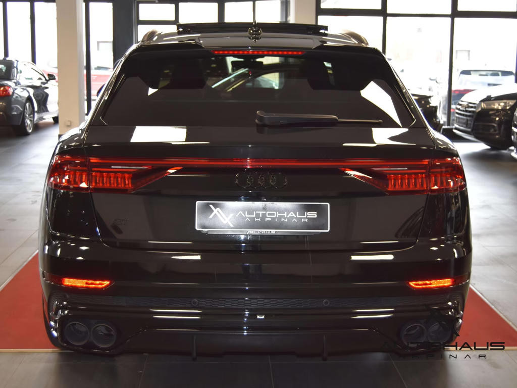 Audi SQ8