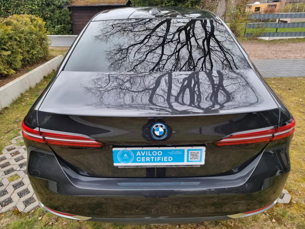 BMW i5