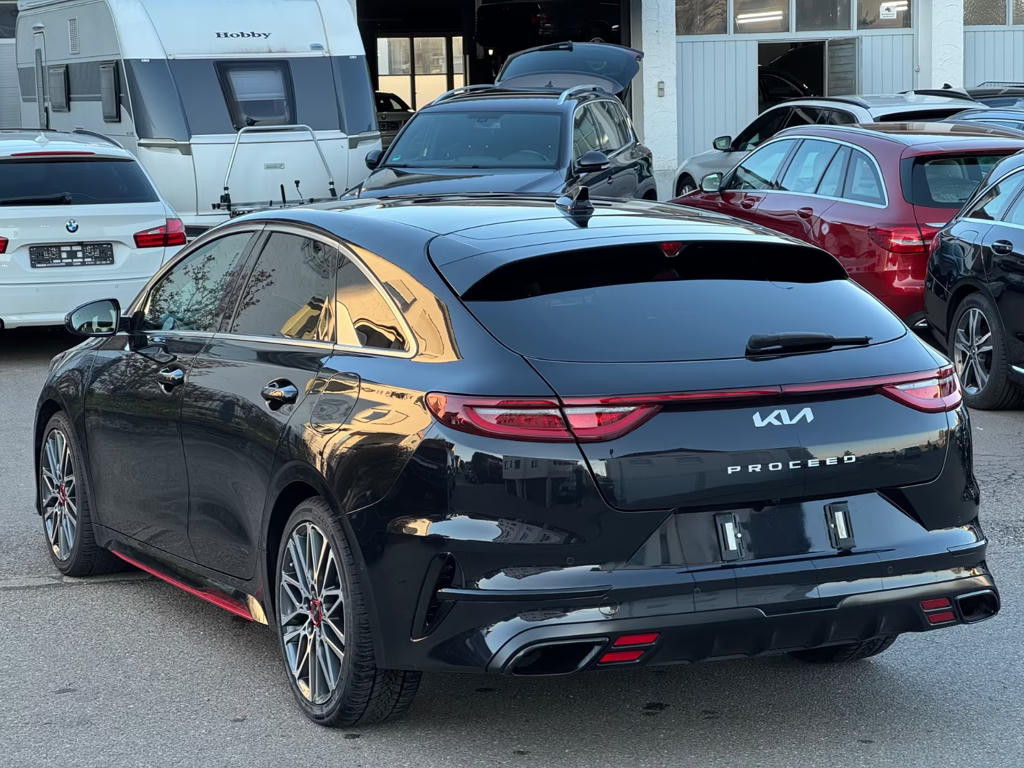 Kia ProCeed