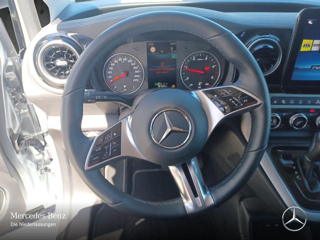 Mercedes-Benz T 180