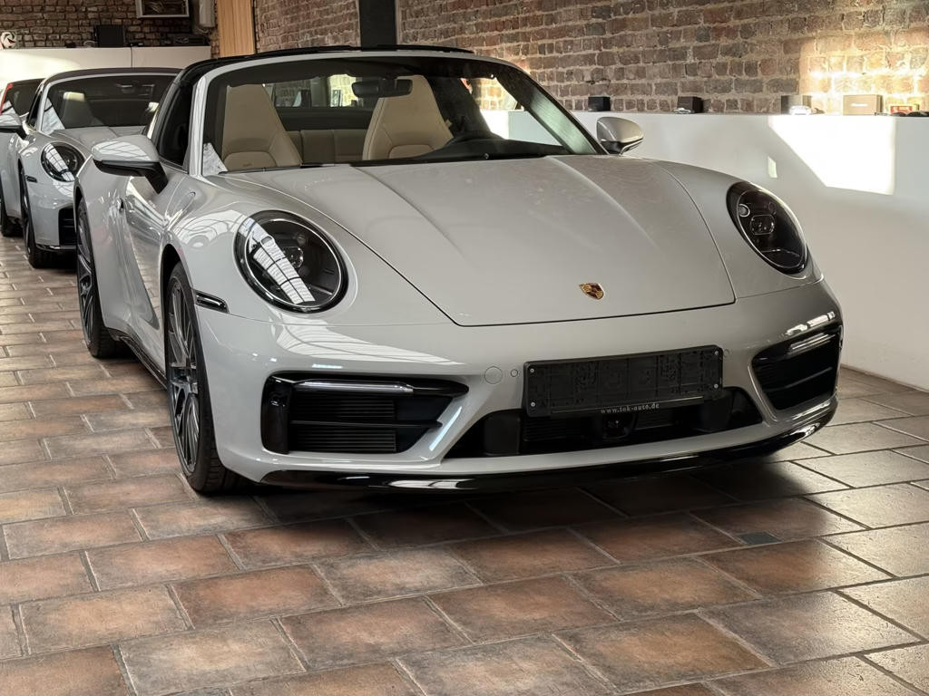 Porsche 911 2024 Benzine