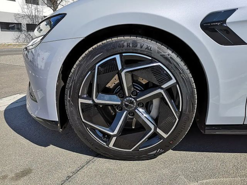 BYD Seal