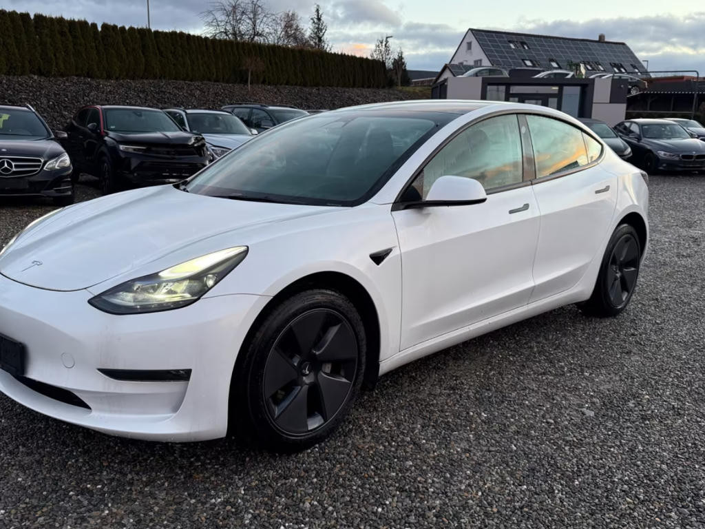 Tesla Model 3 2022 Elektrisch