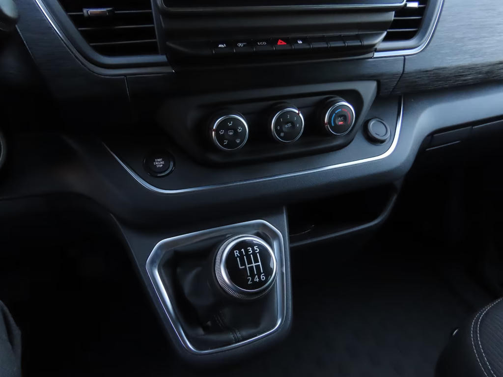 Nissan Primastar