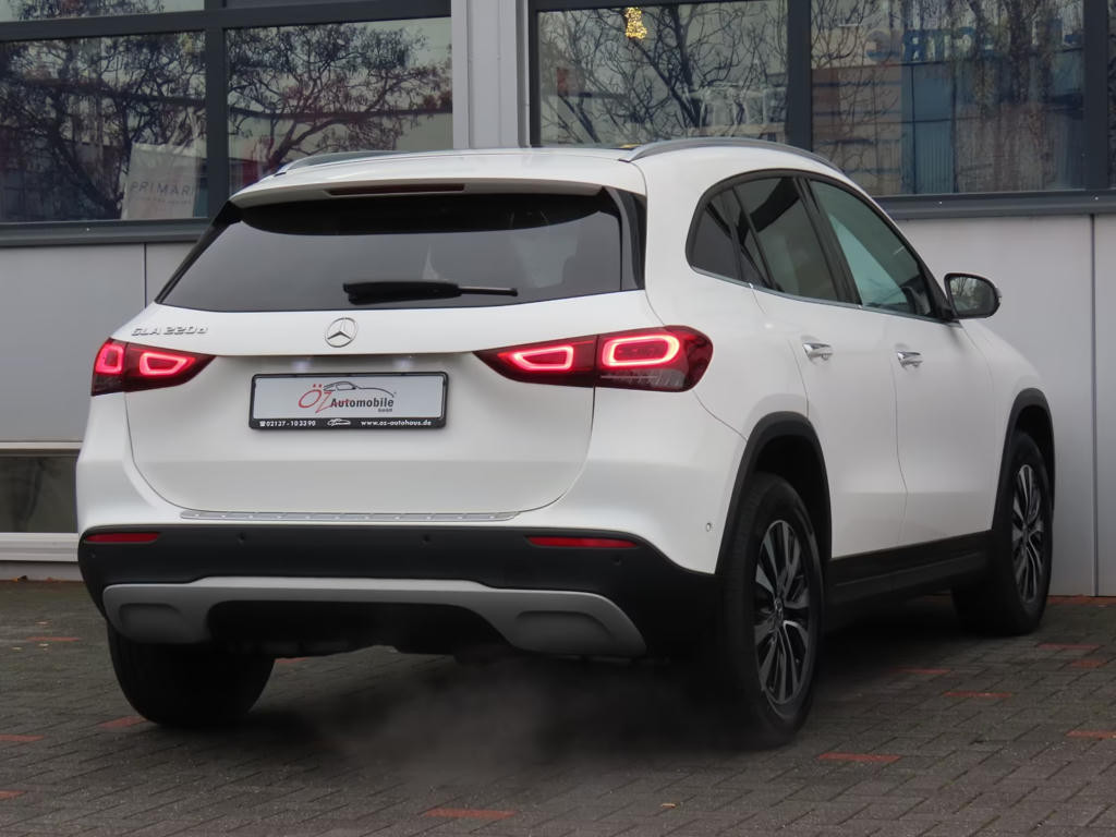 Mercedes-Benz GLA-Klasse