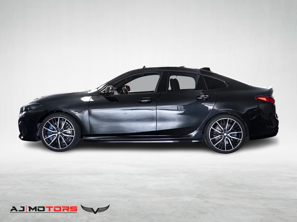 BMW M235