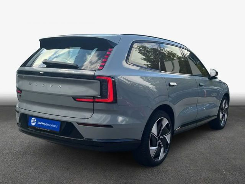 Volvo EX90