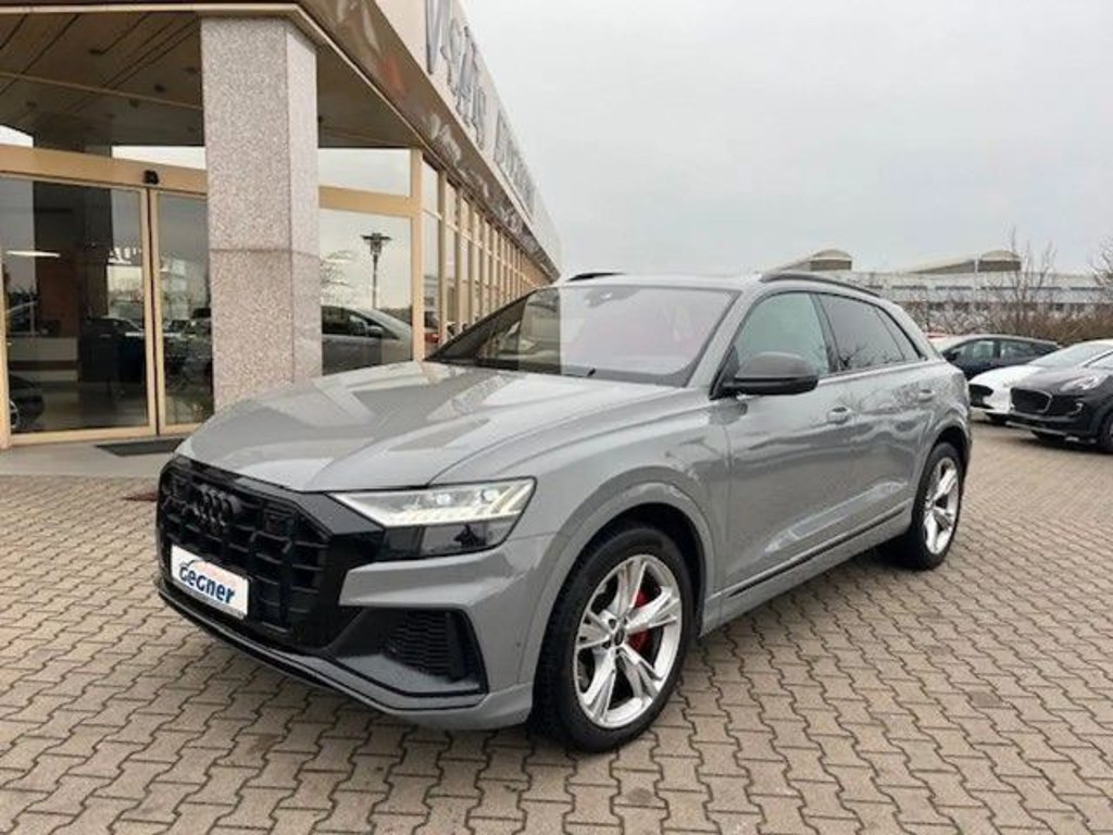 Audi SQ8