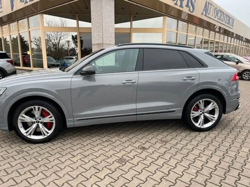 Audi SQ8