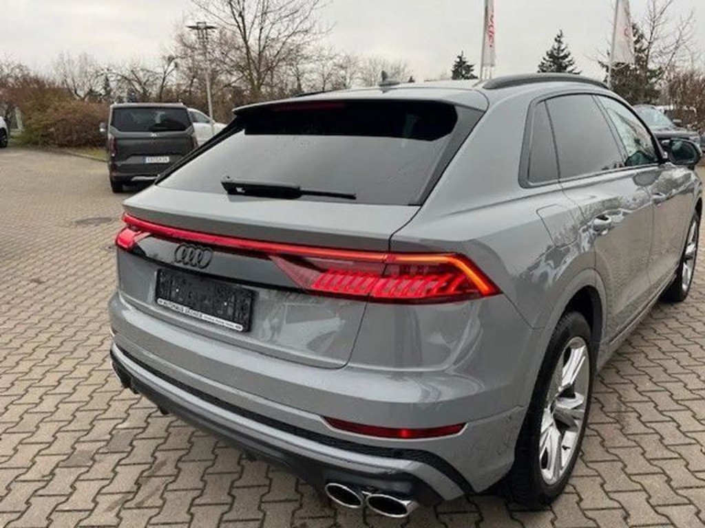 Audi SQ8