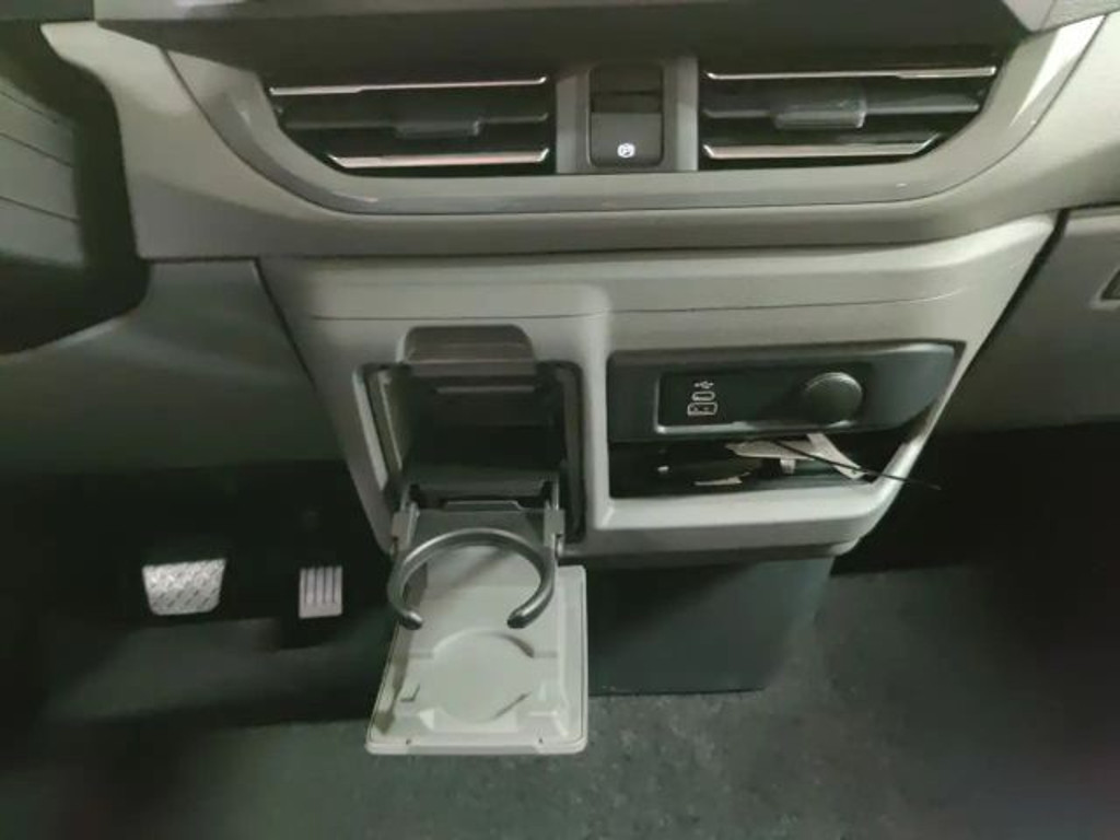 Volkswagen e-Caravelle