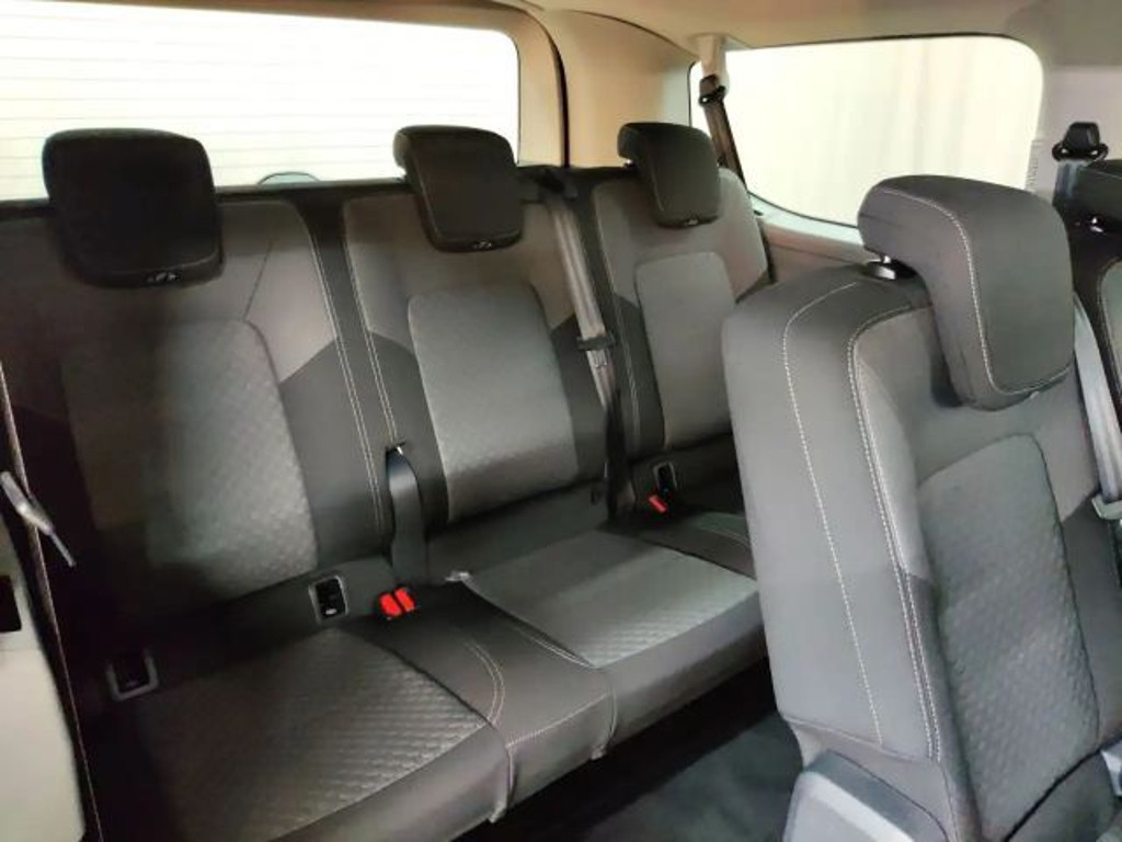 Volkswagen e-Caravelle