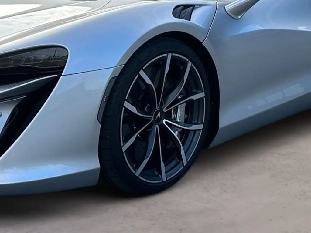 McLaren Artura