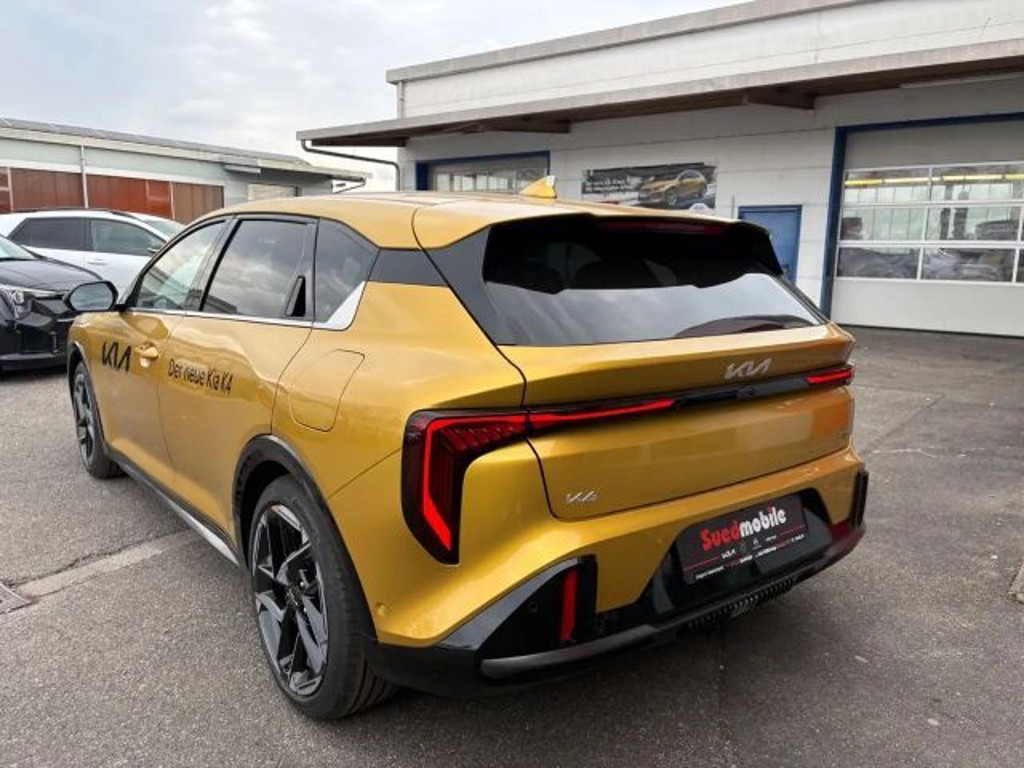 Kia K4