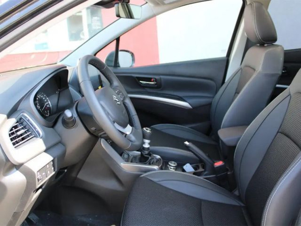 Suzuki S-Cross