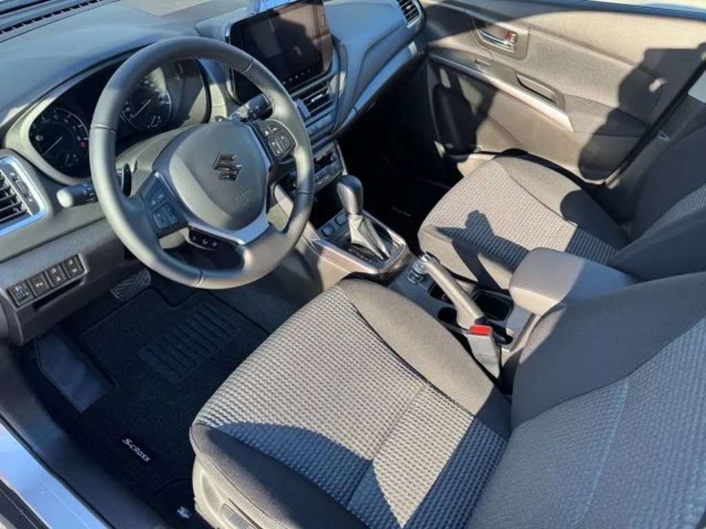 Suzuki S-Cross