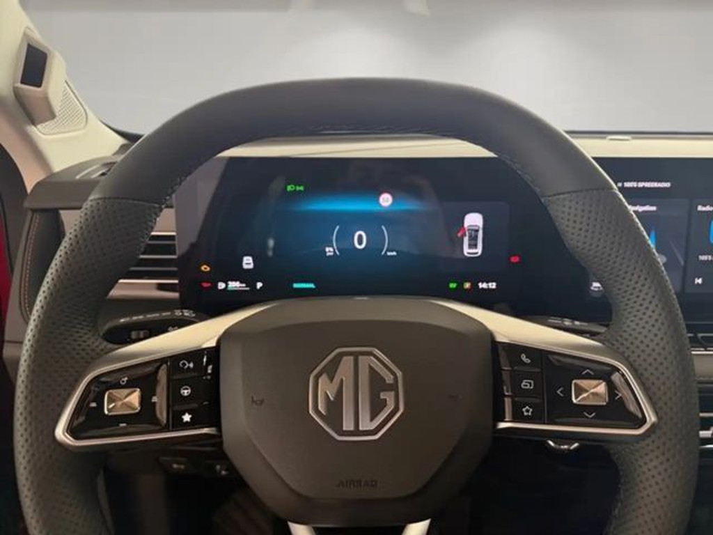 MG HS