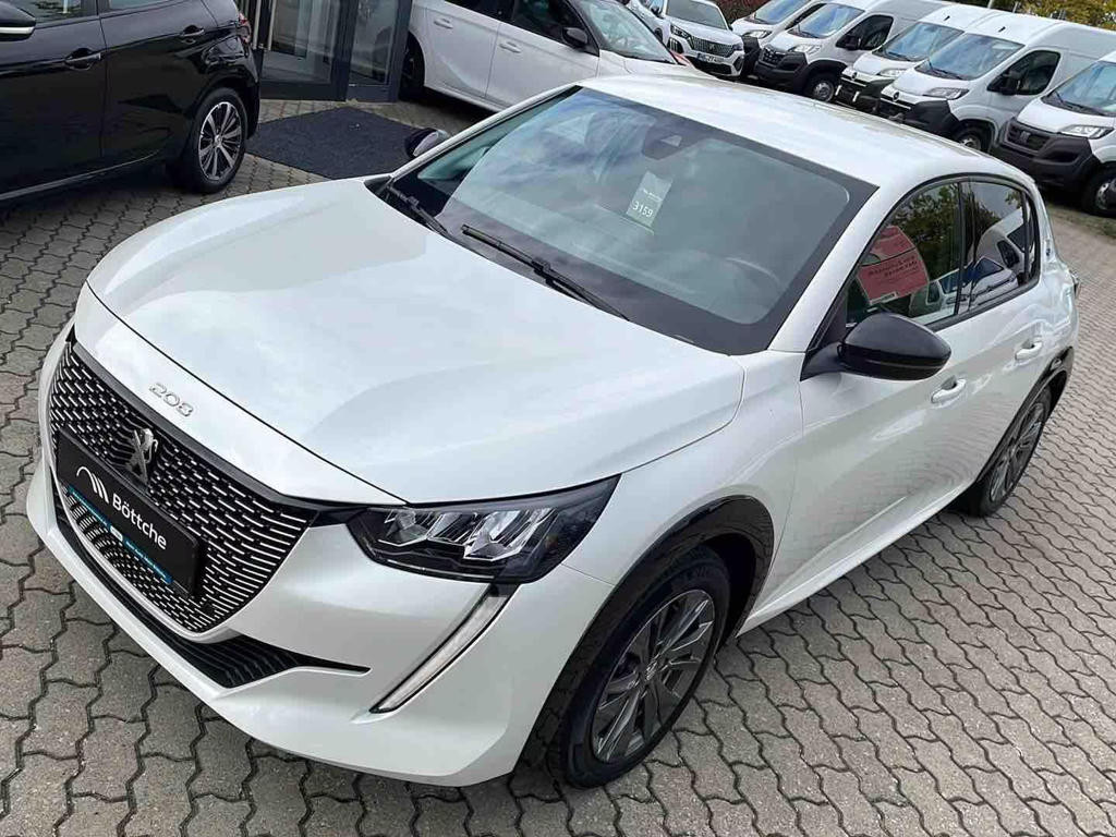 Peugeot e-208