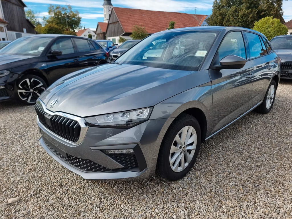Skoda Scala 2025 Benzine
