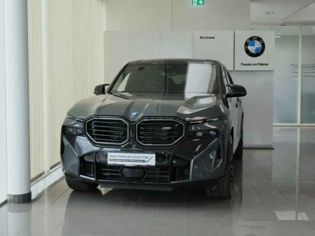 BMW XM
