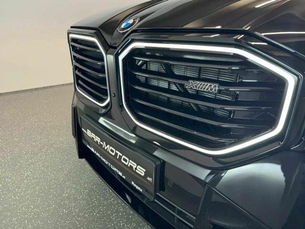 BMW XM