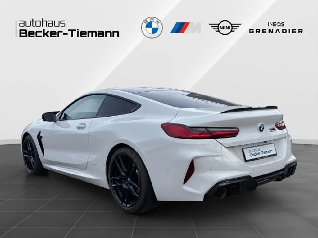 BMW M8