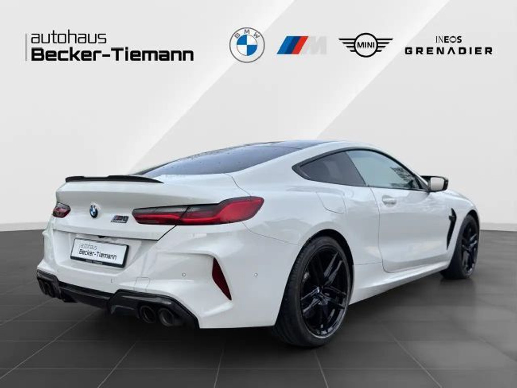 BMW M8