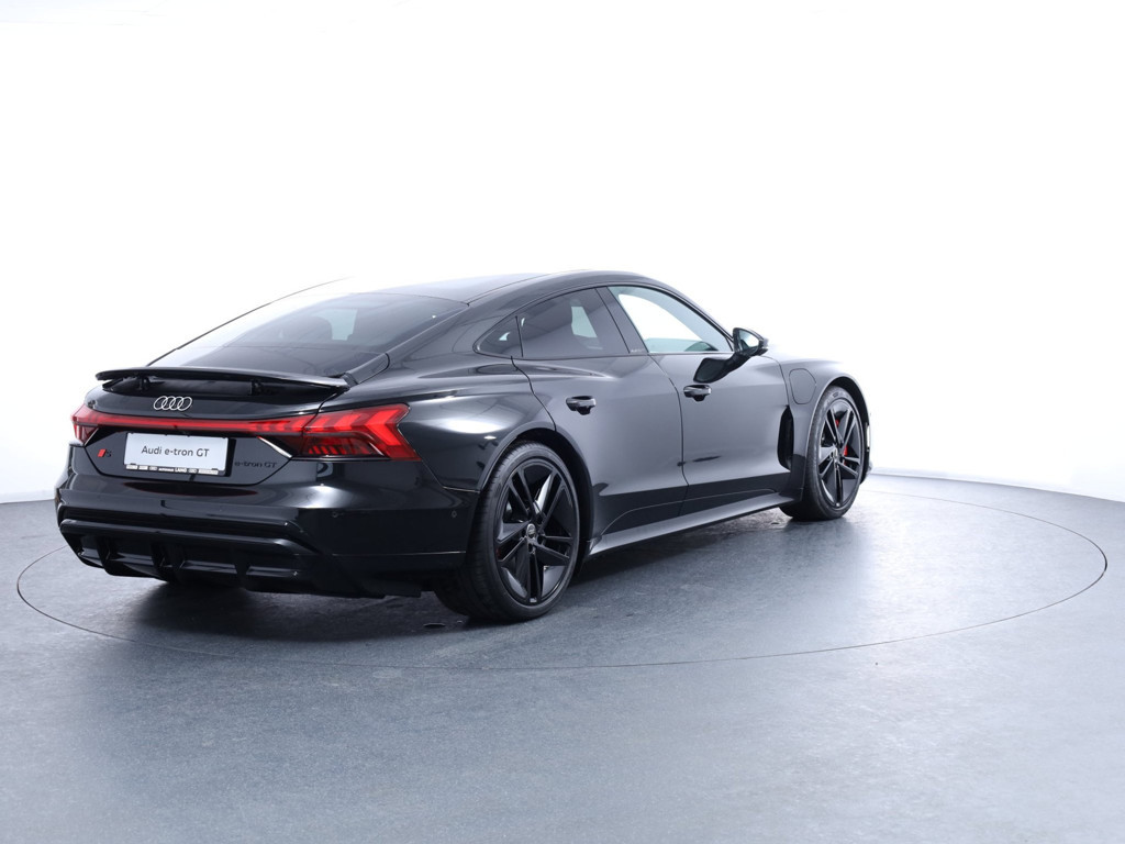 Audi e-tron GT