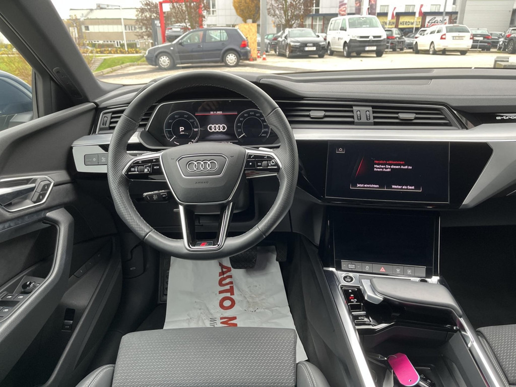 Audi e-tron