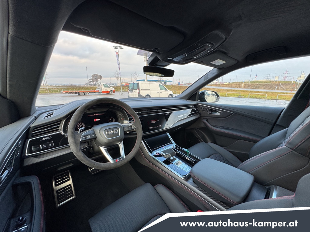 Audi RS Q8