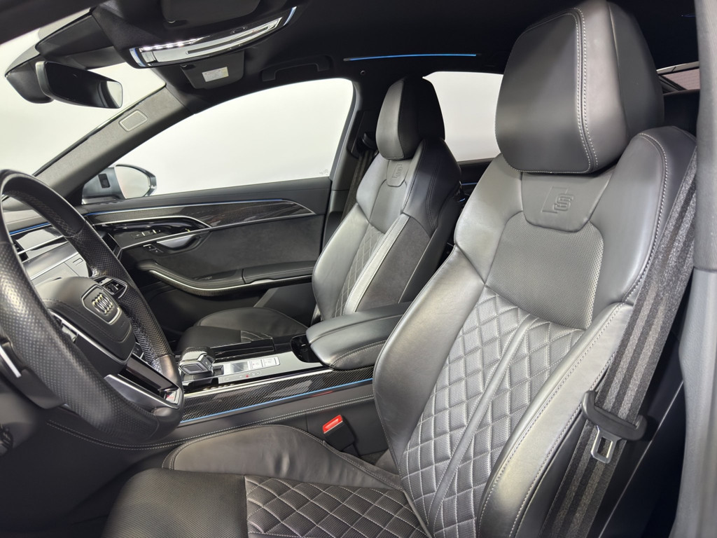 Audi S8