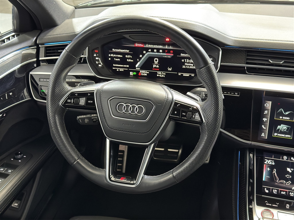 Audi S8