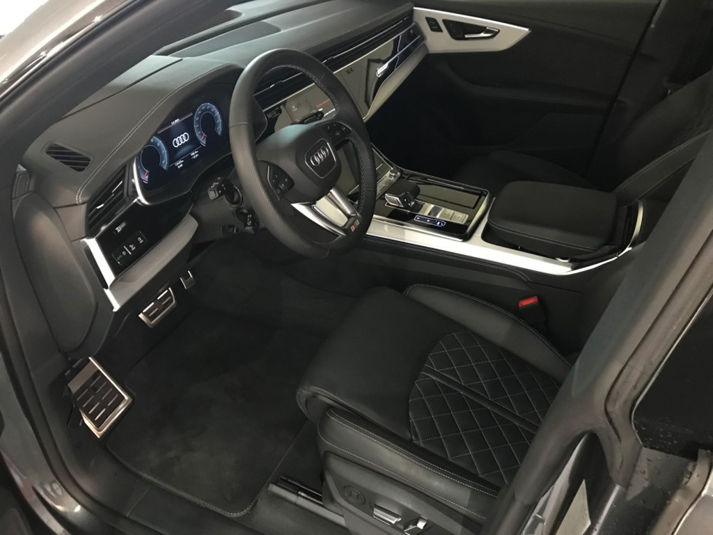 Audi SQ8