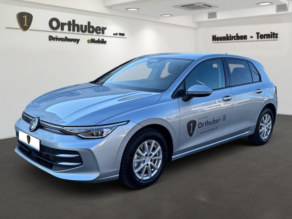Volkswagen Golf 2025 Benzine