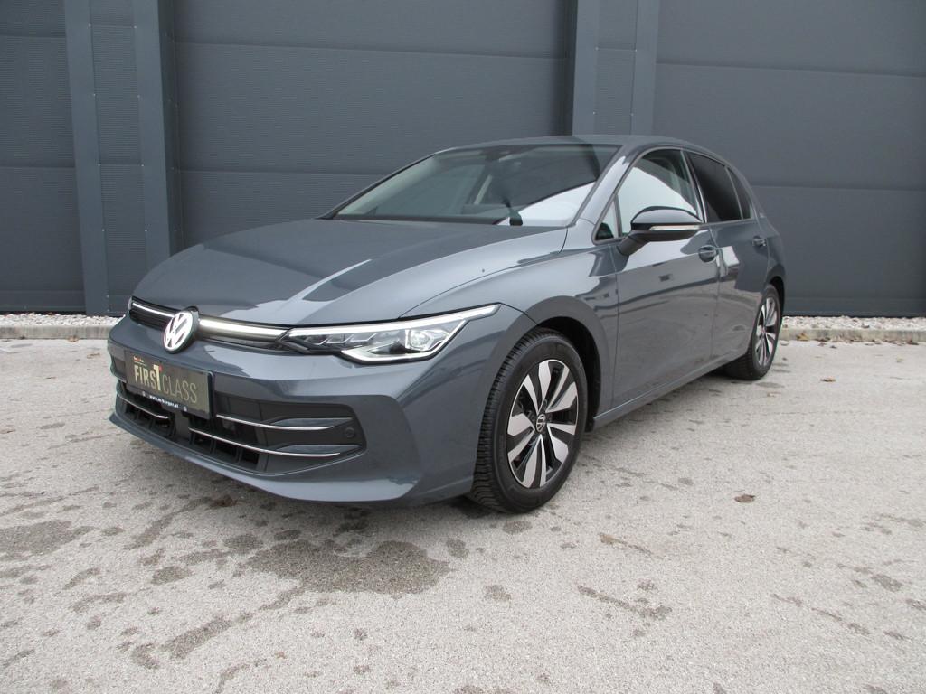 Volkswagen Golf 2024 Benzine