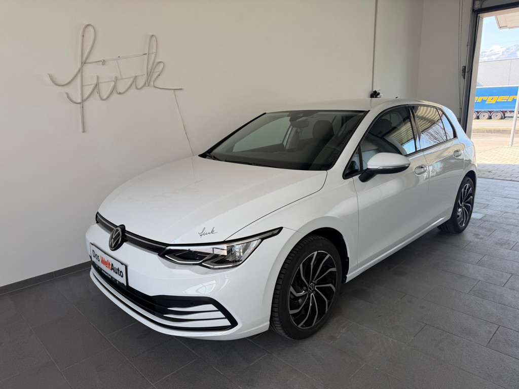 Volkswagen Golf 2024 Benzine