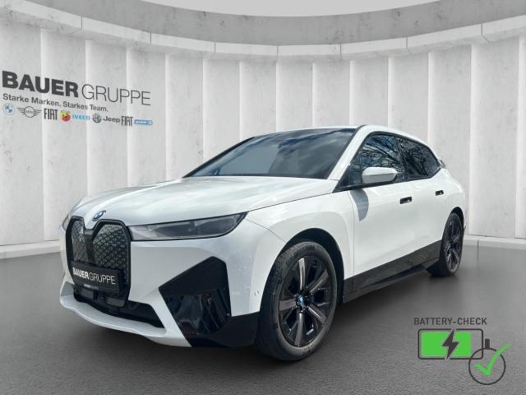 BMW iX