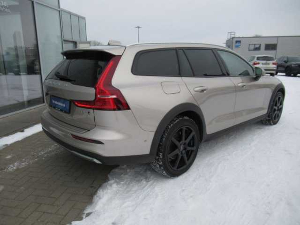 Volvo V60 Cross Country