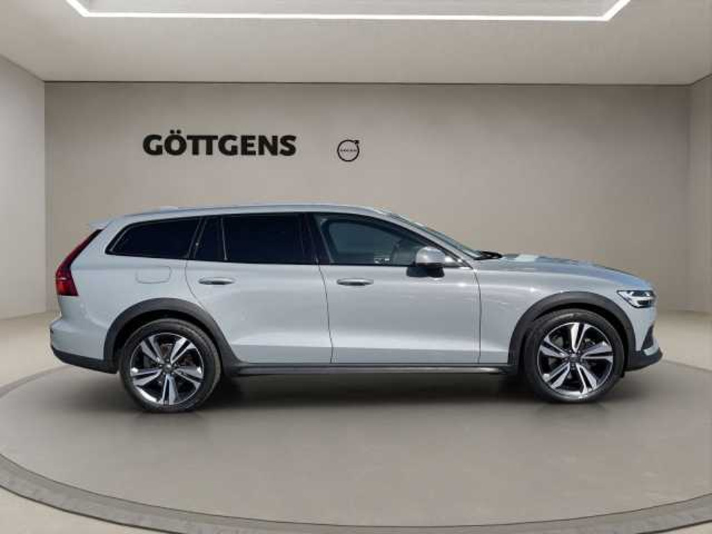 Volvo V60 Cross Country