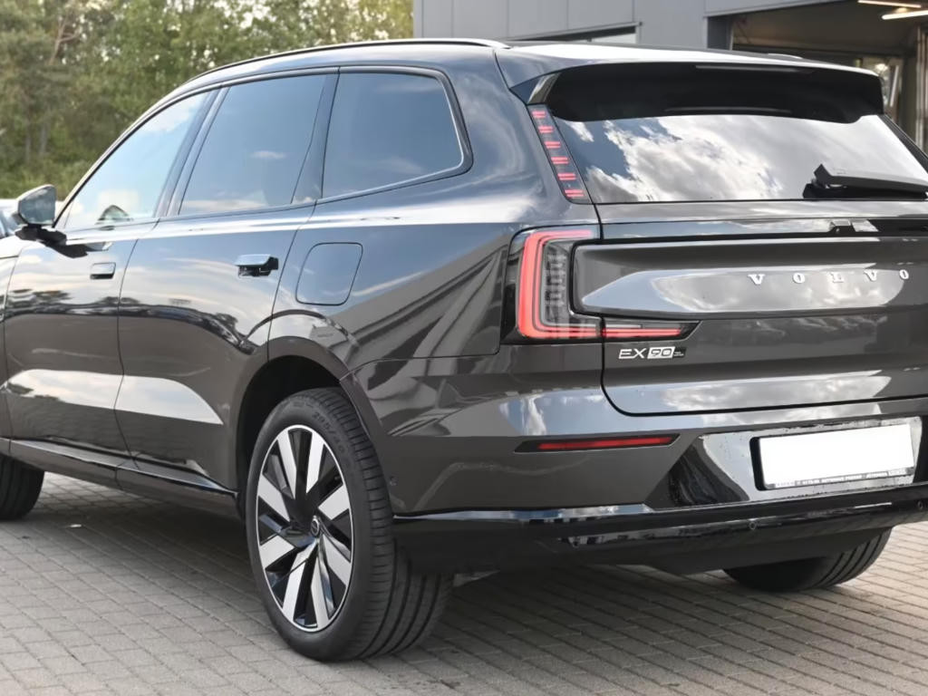 Volvo EX90